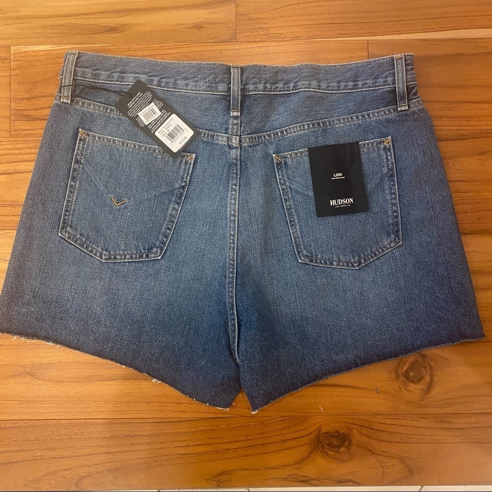 NWT⛱️Hudson - Lori High Waist Denim Cutoffs - 34 - Picture 2 of 7